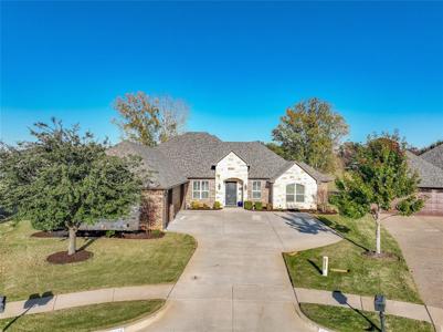 1404 Carnoustie Court