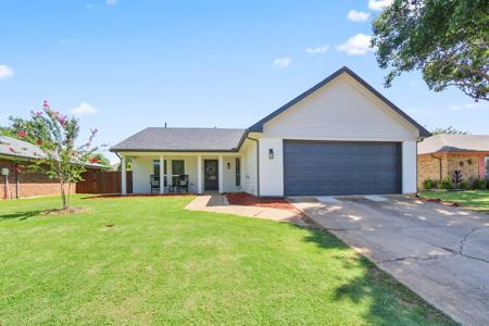 1328 Brazos Boulevard
