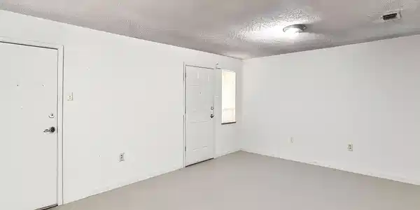 Image 4 Image 4