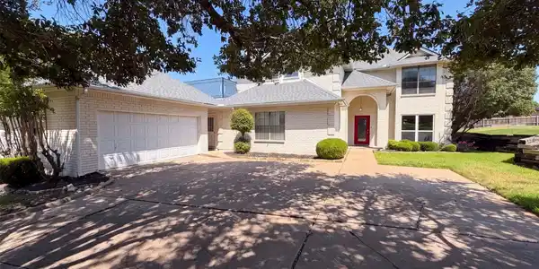 7632 Westwind Drive