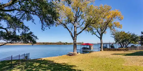 390 Driftwood Court