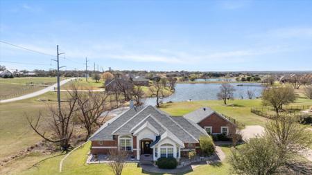 1611 Lady Amber Lane