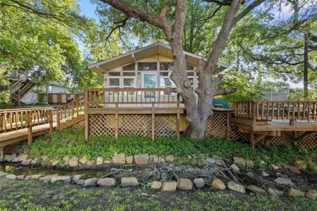 53 Bentwood Drive