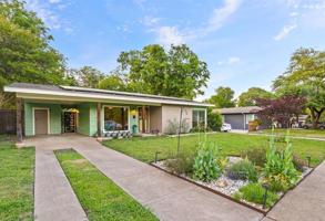 6727 Hialeah Drive