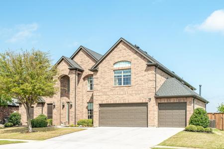 2281 Hideaway Pointe Drive