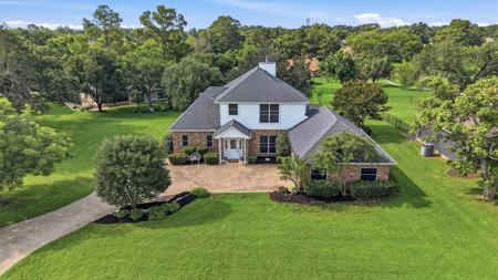 303 Kiowa Drive W