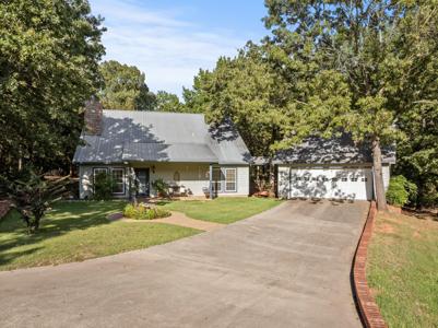 100 Private Road 4303