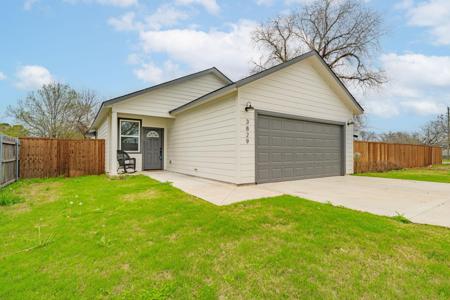 3829 Lands End Court