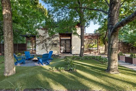 8006 San Leandro Drive