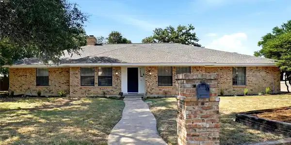 7800 Skylake Drive