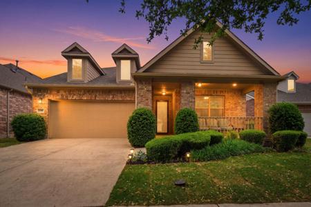 1308 Isabella Lane