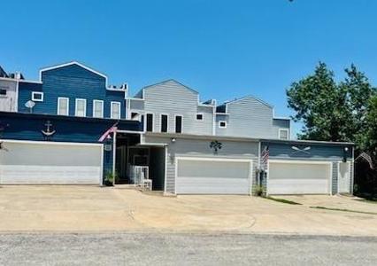 127 Greenway Bend