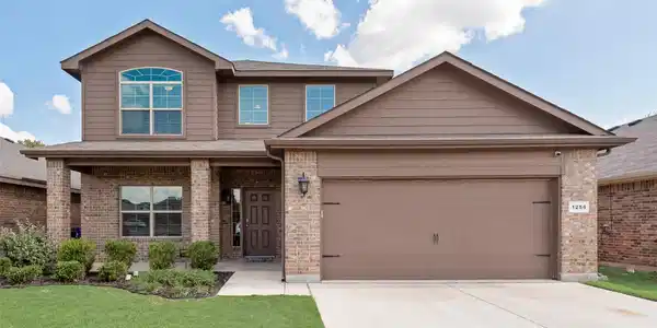 1256 Edgewater Drive