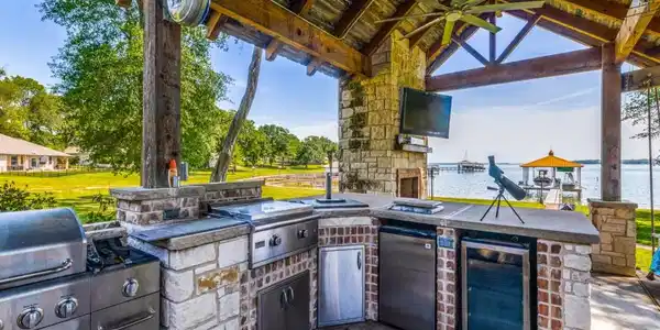 15207 Sapphire Lane