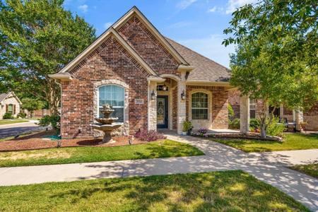 3332 Fountain Way