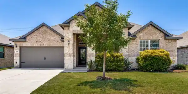 1404 Lakeview Drive