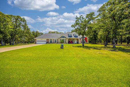 111 Lone Star Drive