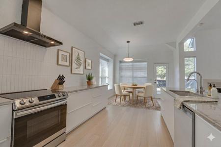 558 Presidio Drive