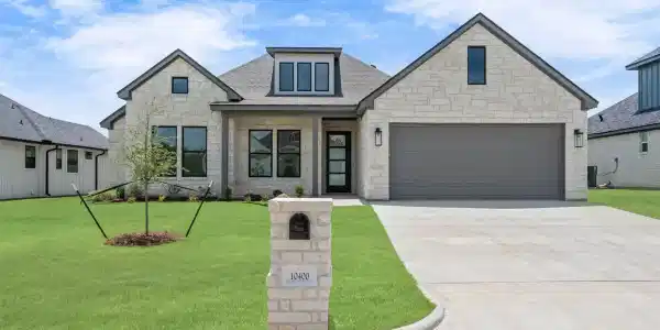10400 T Bury Lane
