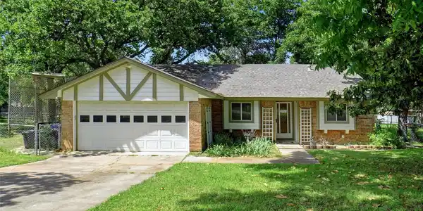 1017 Jarvis Lane