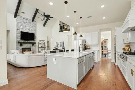 2146 Zurek Lane