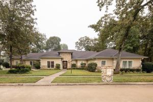 233 Dogwood Lakes Circle