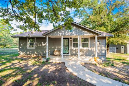 108 N King Lake