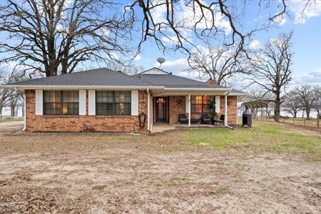 8103 Lakeview Drive