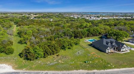 3928 Legend Trail