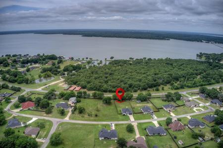 10605 Lago Vista