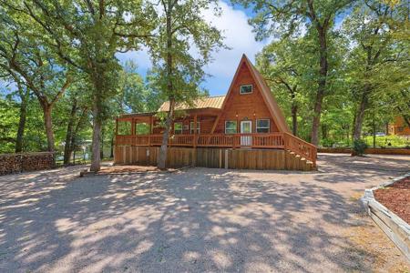 564 Oxford Drive