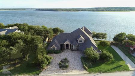 546 Oak Point Drive
