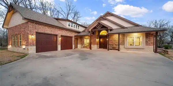 418 Sundance
