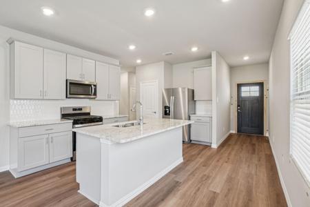 825 River Lane