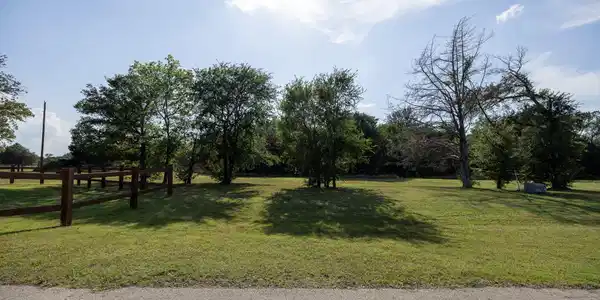 Lot 1 Diamond Point