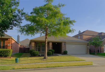 924 Lake Forest Trail