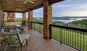 801 Eagle Point
