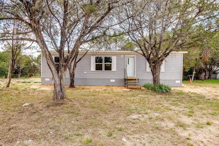 4425 W Oak Trail