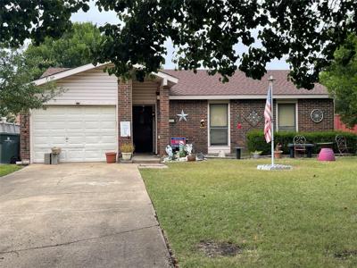 1505 Hawk Court