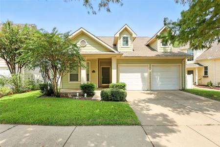 1105 Oakcrest Drive
