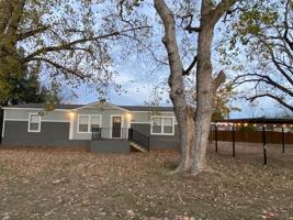 3800 Lands End Court