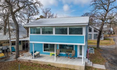 16 Cottonwood Drive