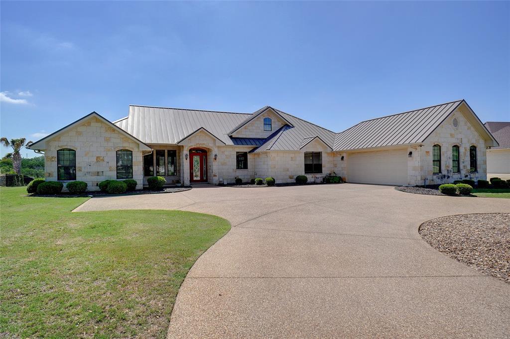 1911 Green Wing Drive, Granbury, TX lhrmls01642855