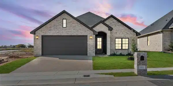 1817 Fabian Drive