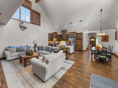 1635 Scenic Drive