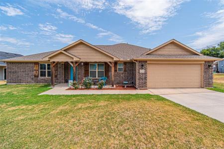 1319 E Apache Trail