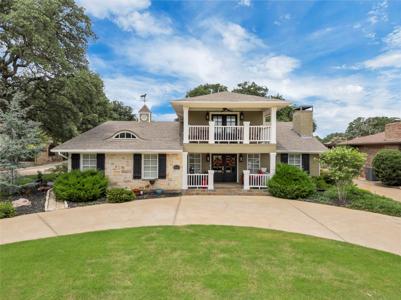 4018 Crescent Drive