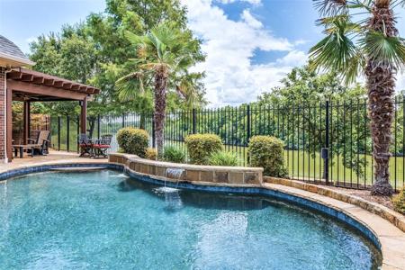 1263 Waterside Circle