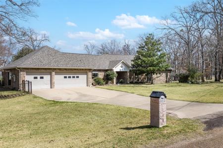 101 E Beverly Drive
