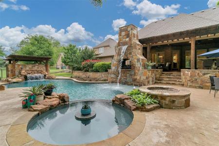 3714 Lonesome Creek